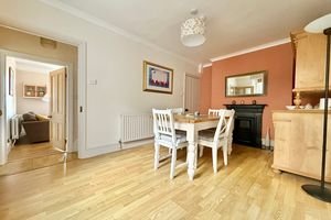Dining Room- click for photo gallery